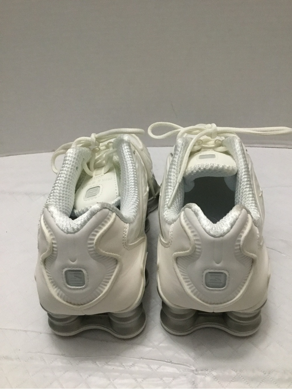 Women Nike Shox size 6.5 NWT - Picture 3 of 7